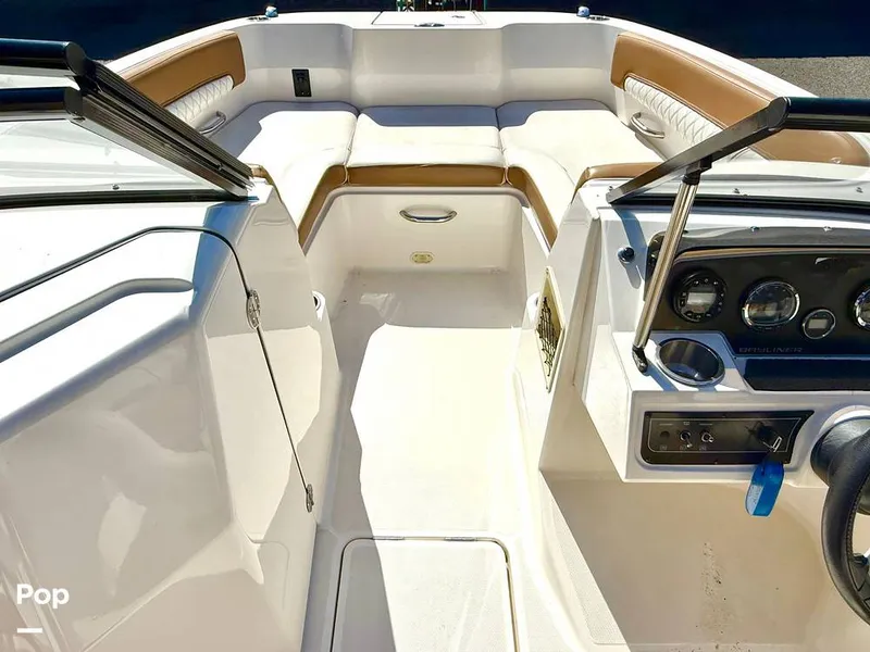 Slide: The Image of Bayliner DX2200 2020 - 15795229