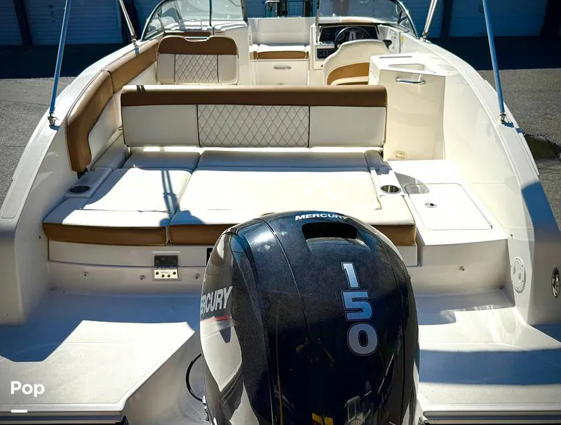 Slide: The Image of Bayliner DX2200 2020 - 15795232