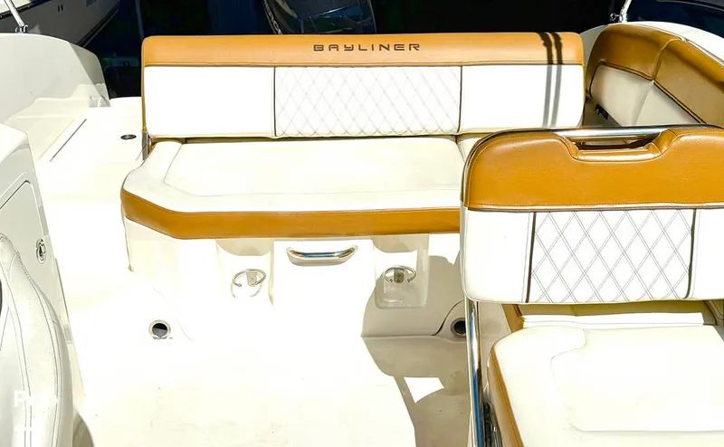 Slide: The Image of Bayliner DX2200 2020 - 15795253