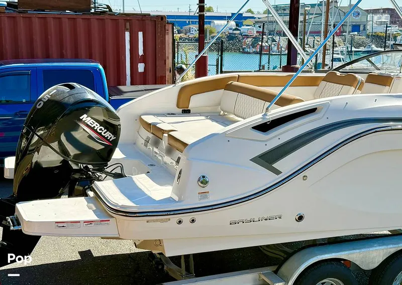 Slide: The Image of Bayliner DX2200 2020 - 15795260