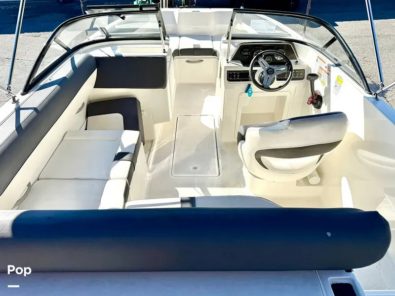 Slide: The Image of Bayliner DX 2000 2021 - 15794893