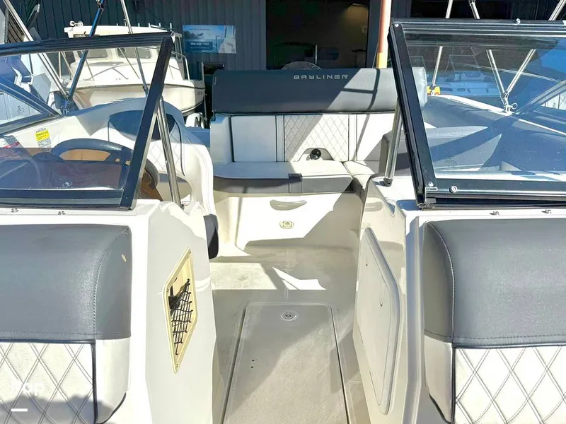 Slide: The Image of Bayliner DX 2000 2021 - 15794856