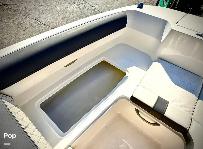 Slide: The Image of Bayliner DX 2000 2021 - 15794857