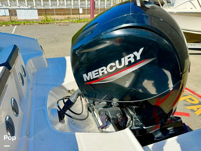 Slide: The Image of Bayliner DX 2000 2021 - 15794876