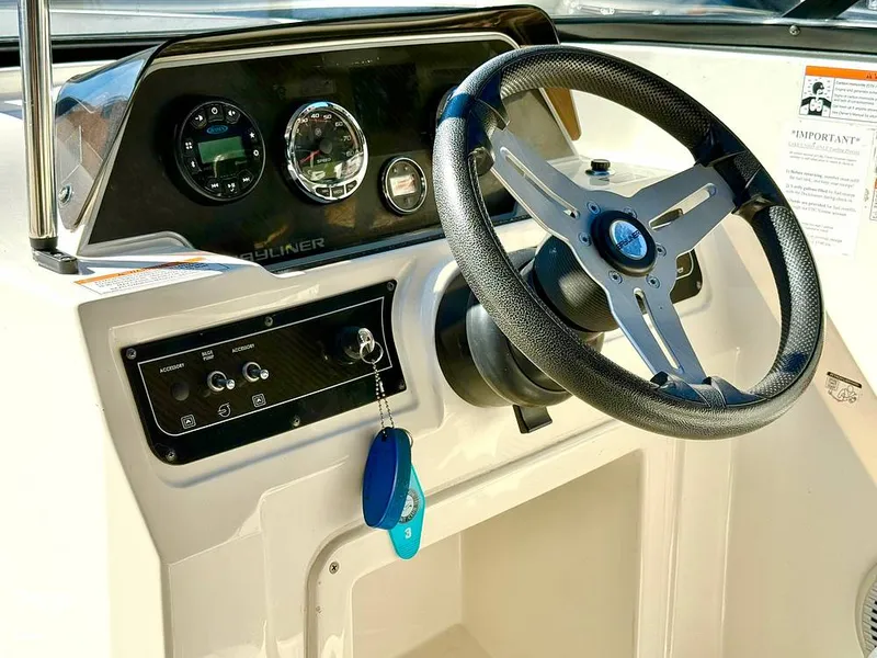 Slide: The Image of Bayliner DX 2000 2021 - 15794883