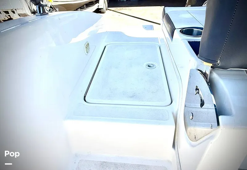 Slide: The Image of Bayliner DX 2000 2021 - 15794911