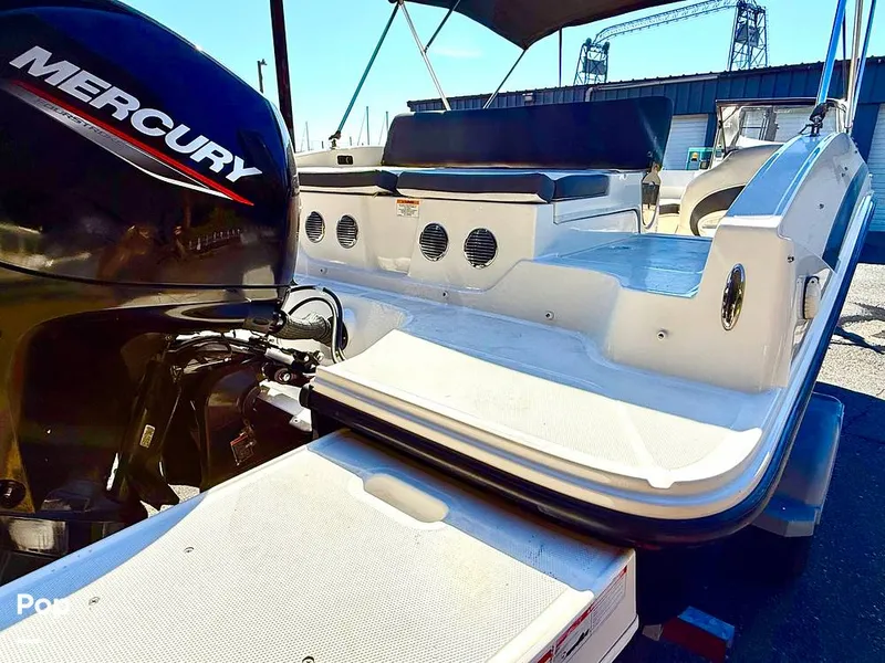 Slide: The Image of Bayliner DX 2000 2021 - 15794937