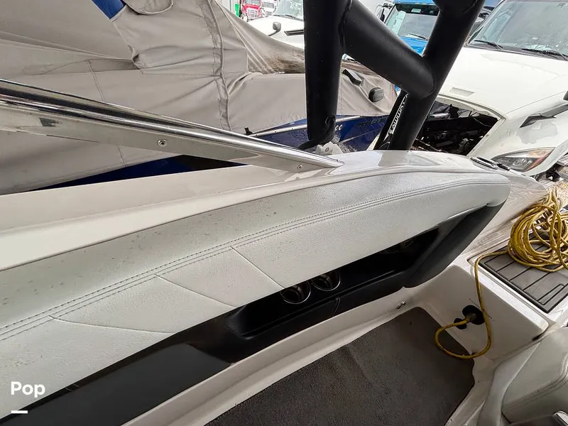 Slide: The Image of Regal 24 Fasdeck 2012 - 15640702