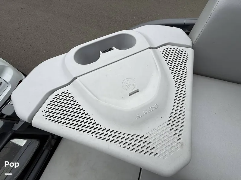 Slide: The Image of Sea-Doo Switch Sport 21 2022 - 15727987