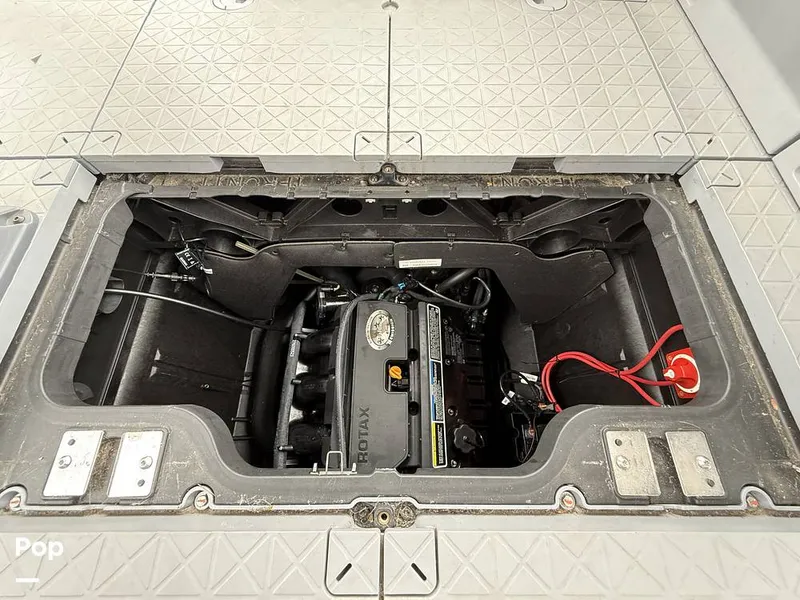 Slide: The Image of Sea-Doo Switch Sport 21 2022 - 15728049