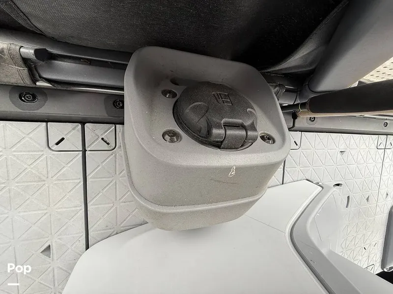 Slide: The Image of Sea-Doo Switch Sport 21 2022 - 15728056