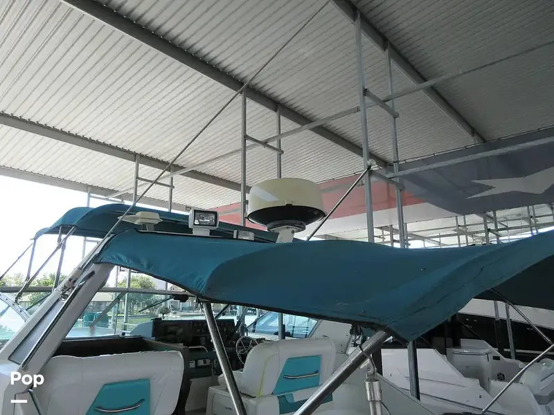 Slide: The Image of Sea Ray 390 Express Cruiser 1989 - 15640993