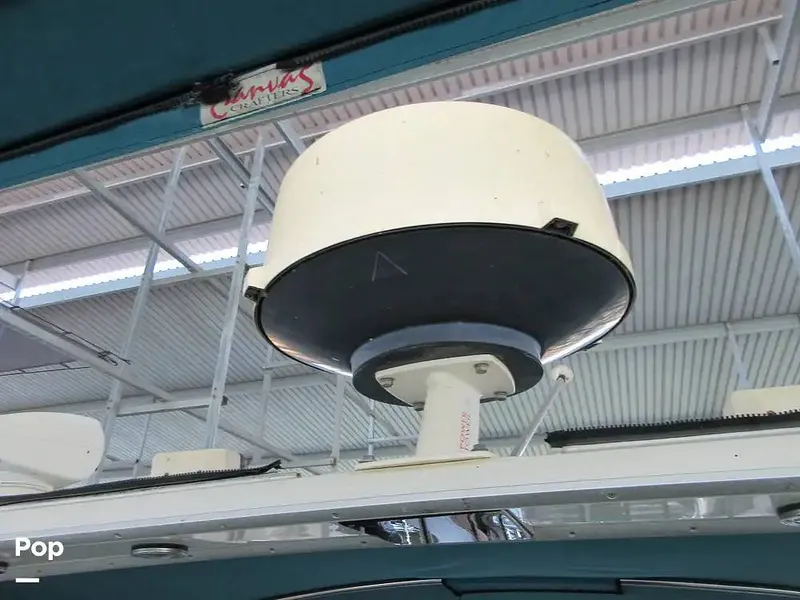 Slide: The Image of Sea Ray 390 Express Cruiser 1989 - 15641001