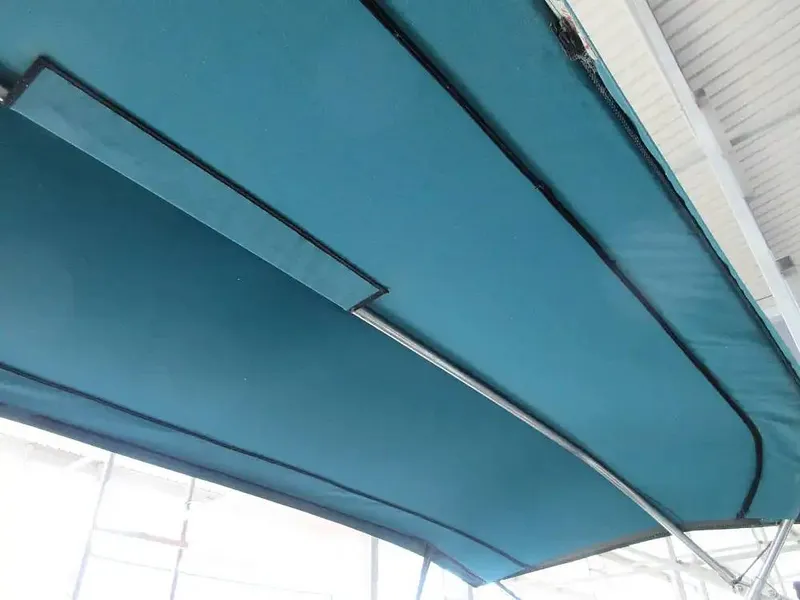 Slide: The Image of Sea Ray 390 Express Cruiser 1989 - 15640967