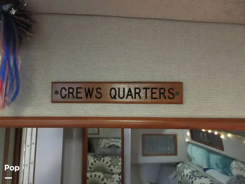 Slide: The Image of Sea Ray 390 Express Cruiser 1989 - 15640877