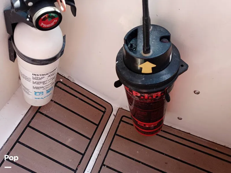 Slide: The Image of Cruisers Yachts 3375 Rogue 1996 - 15673226