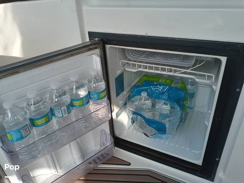 Slide: The Image of Cruisers Yachts 3375 Rogue 1996 - 15673146