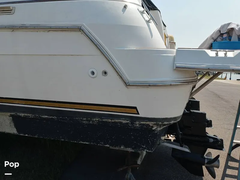 Slide: The Image of Cruisers Yachts 3375 Rogue 1996 - 15673127