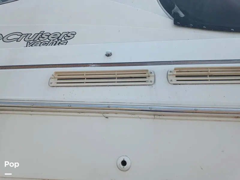 Slide: The Image of Cruisers Yachts 3375 Rogue 1996 - 15673129