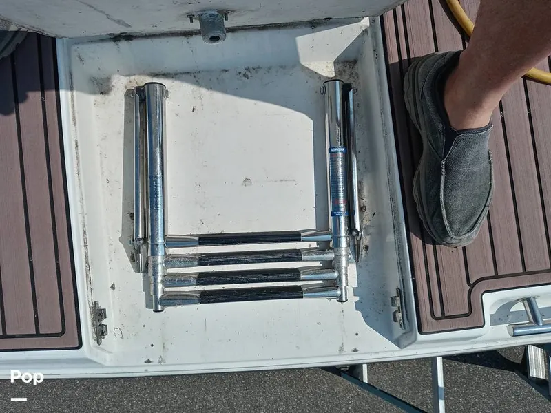 Slide: The Image of Cruisers Yachts 3375 Rogue 1996 - 15673207