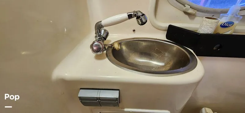 Slide: The Image of Rinker Fiesta Vee 270 2004 - 15688197