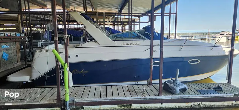 Slide: The Image of Rinker Fiesta Vee 270 2004 - 15688238