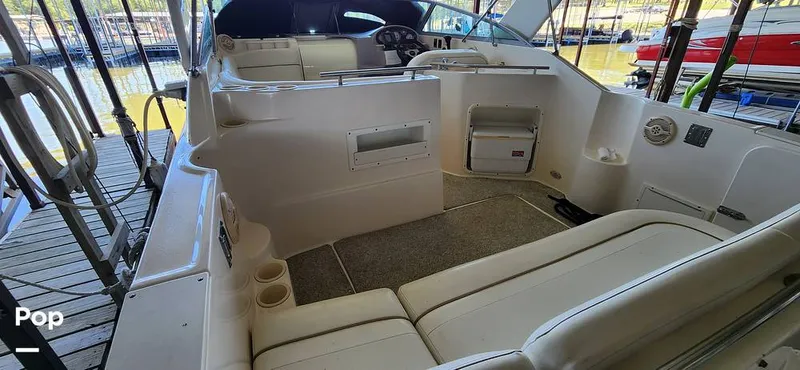 Slide: The Image of Rinker Fiesta Vee 270 2004 - 15688095