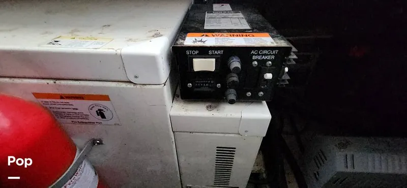 Slide: The Image of Rinker Fiesta Vee 270 2004 - 15688134