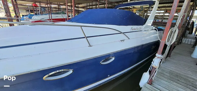 Slide: The Image of Rinker Fiesta Vee 270 2004 - 15688087