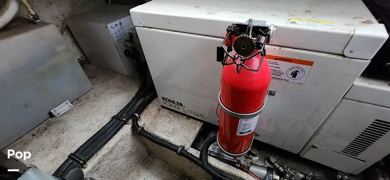 Slide: The Image of Rinker Fiesta Vee 270 2004 - 15688144