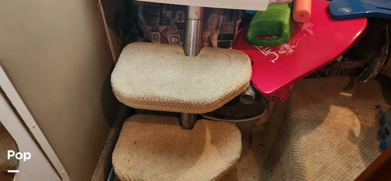 Slide: The Image of Rinker Fiesta Vee 270 2004 - 15688158