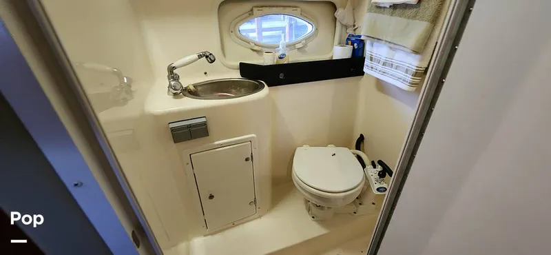 Slide: The Image of Rinker Fiesta Vee 270 2004 - 15688156