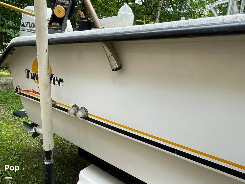 Slide: The Image of Twin Vee 22 Awesome 1999 - 15653360