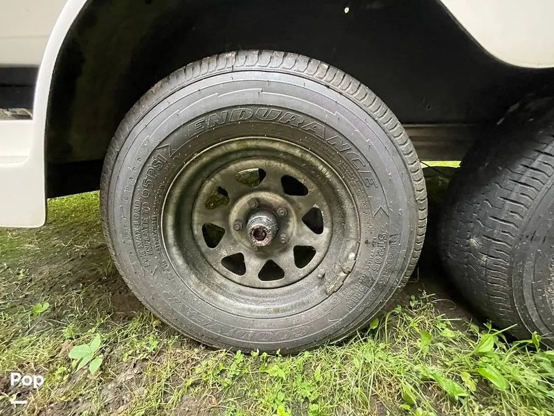 Slide: The Image of Twin Vee 22 Awesome 1999 - 15653414