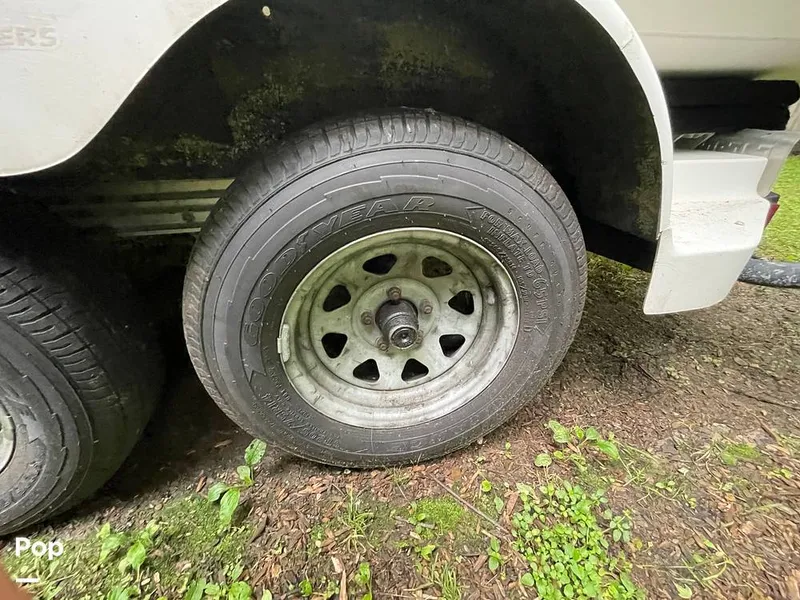 Slide: The Image of Twin Vee 22 Awesome 1999 - 15653426