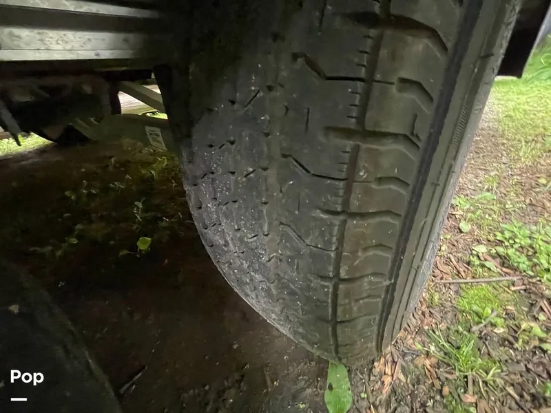 Slide: The Image of Twin Vee 22 Awesome 1999 - 15653427