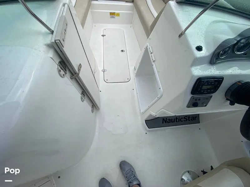 Slide: The Image of NauticStar 223 DC 2015 - 15654767