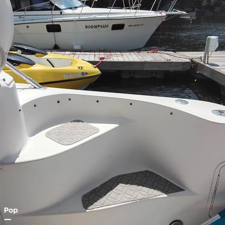 Slide: The Image of Sea Ray 400 Sedan Bridge 1998 - 15622181