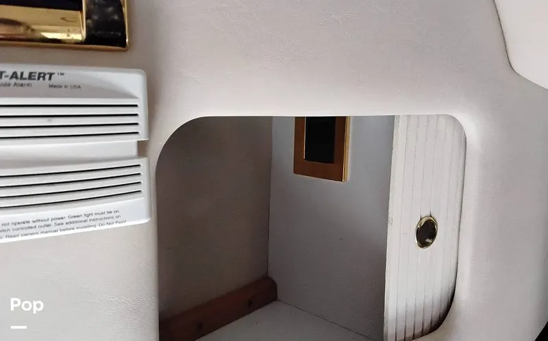 Slide: The Image of Sea Ray 400 Sedan Bridge 1998 - 15623517