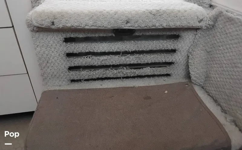 Slide: The Image of Sea Ray 400 Sedan Bridge 1998 - 15623451