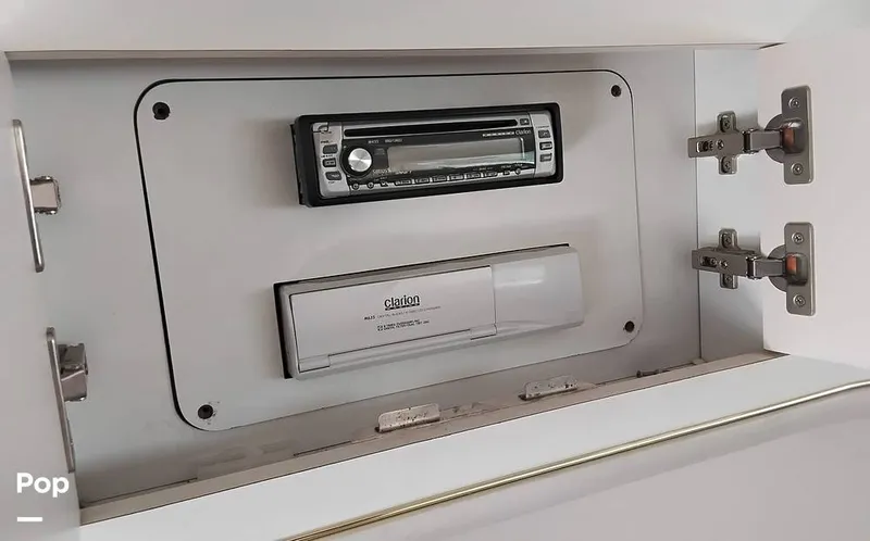 Slide: The Image of Sea Ray 400 Sedan Bridge 1998 - 15623489