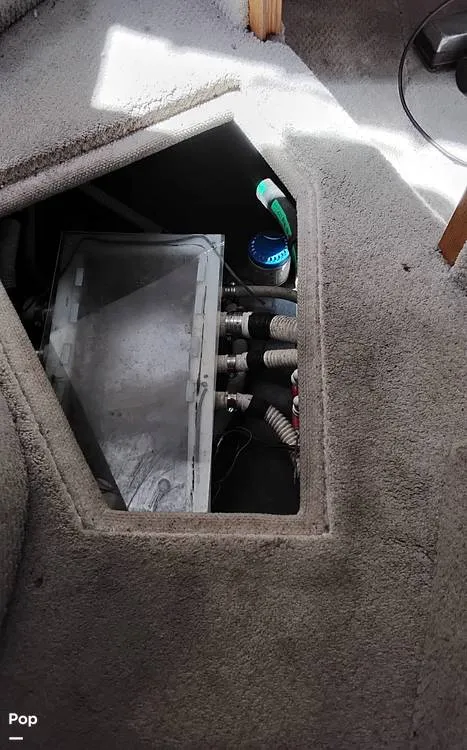 Slide: The Image of Sea Ray 400 Sedan Bridge 1998 - 15623504