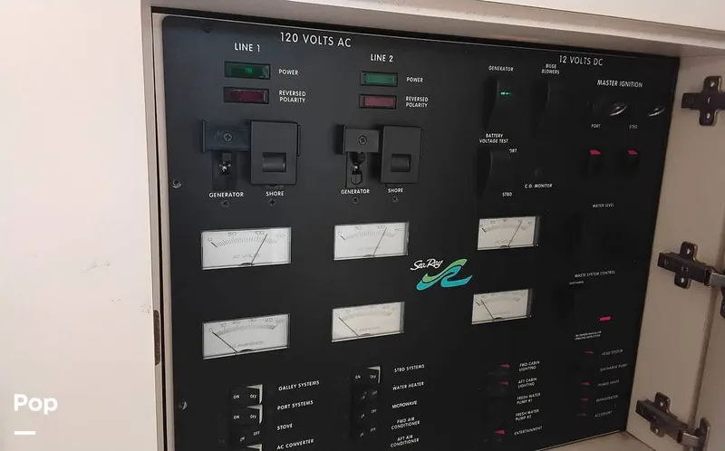 Slide: The Image of Sea Ray 400 Sedan Bridge 1998 - 15623494