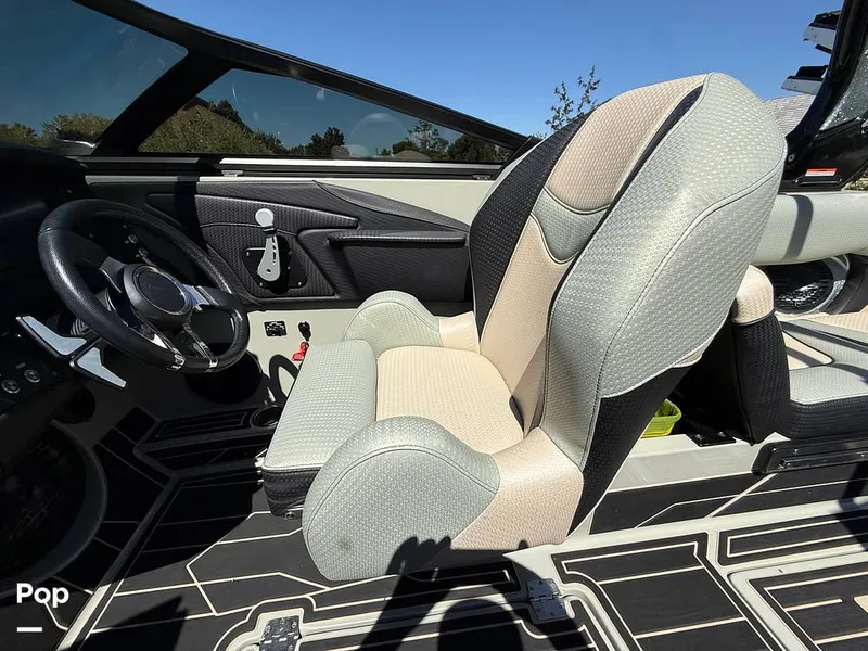 Slide: The Image of Centurion FI25 2022 - 15643706