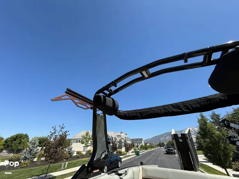 Slide: The Image of Centurion FI25 2022 - 15643708