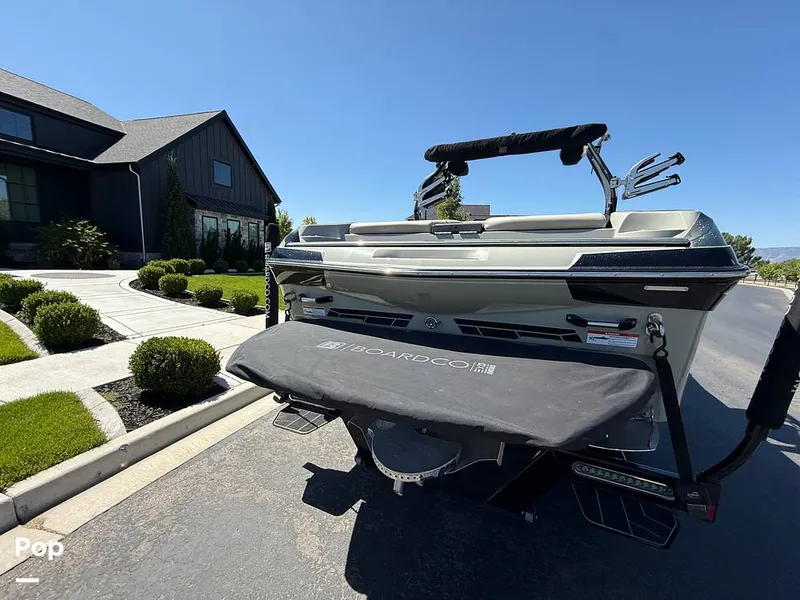 Slide: The Image of Centurion FI25 2022 - 15643982