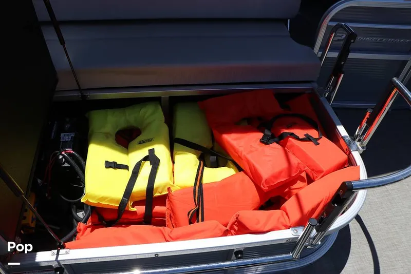 Slide: The Image of Princecraft Vectra 23 2023 - 15721675