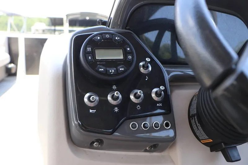 Slide: The Image of Princecraft Vectra 23 2023 - 15722966