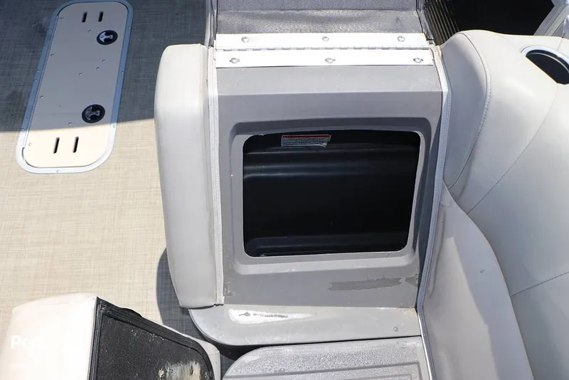 Slide: The Image of Princecraft Vectra 23 2023 - 15722977