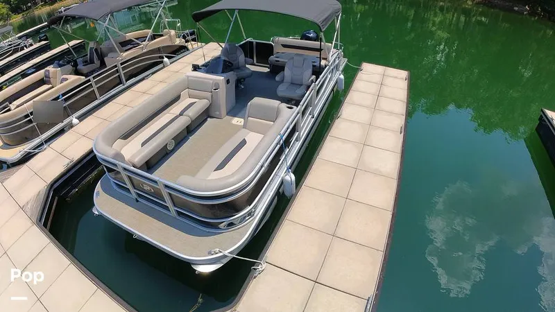 Slide: The Image of Princecraft Vectra 23 2023 - 15722987